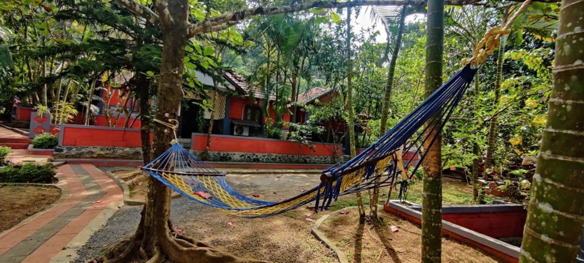 Clay Resort By Bestinn Leisure - Wayanad Padinjarathara Экстерьер фото